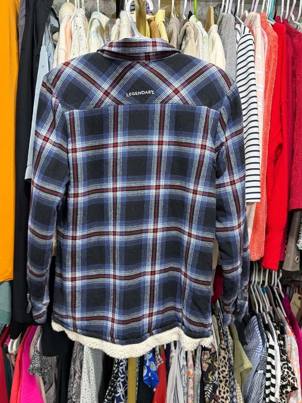 Legendary Whitetails Sherpa Lined Flannel Shirt Size M Blue Plaid - Picture 10 of 12